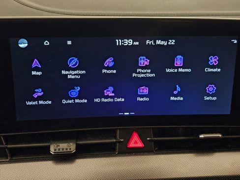 Used 2025 Kia Sportage SX FWD image 13