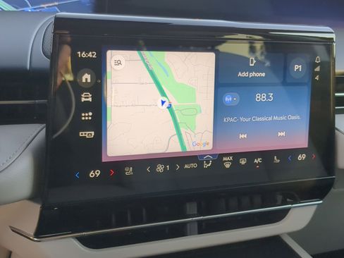 New 2026 Lincoln Nautilus Premier w/ Equipment Group 102A image 15