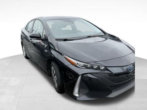 Used 2021 Toyota Prius Prime XLE image 10
