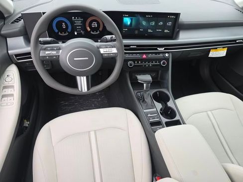 New 2026 Hyundai Sonata SE image 3
