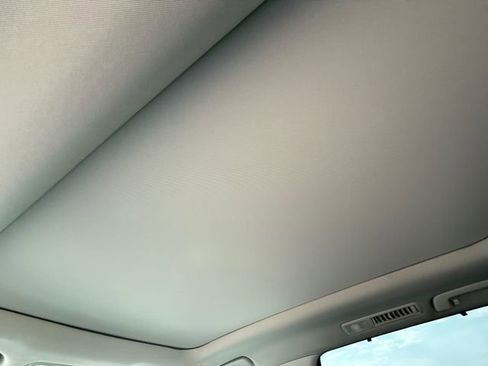 Used 2024 Toyota Grand Highlander AWD Hybrid image 17