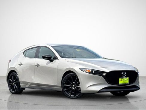 Used 2024 MAZDA MAZDA3 s FWD image 2