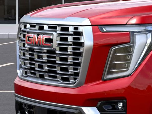 New 2026 GMC Yukon Denali AWD/4WD image 13