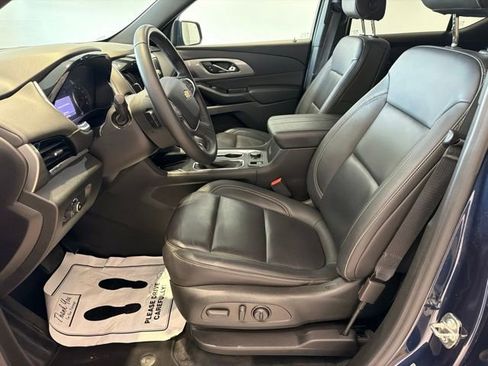 Used 2023 Chevrolet Traverse LT AWD/4WD image 16
