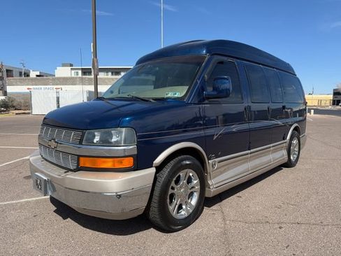 Used 2003 Chevrolet Express 1500 AWD w/ Preferred Equipment Group 4 image 4