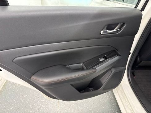 Used 2024 Nissan Altima 2.5 SR FWD image 16