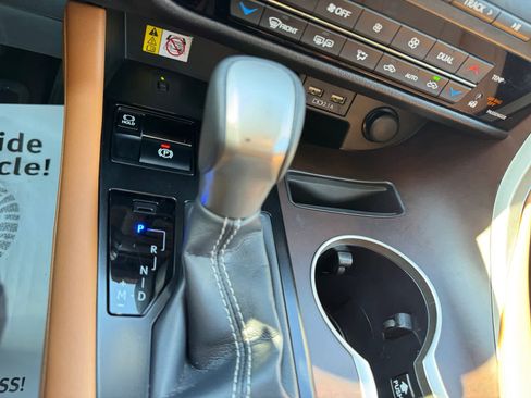 Used 2022 Lexus RX 350 AWD w/ Premium Package image 8