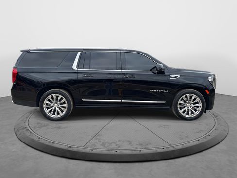 Certified 2024 GMC Yukon XL Denali w/ Advanced Technology Package image 9
