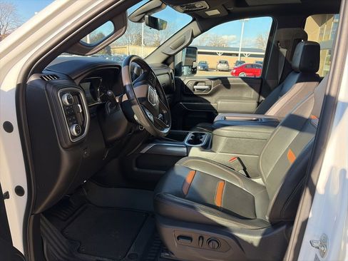 Used 2021 GMC Sierra 2500 AT4 w/ AT4 Preferred Package image 11