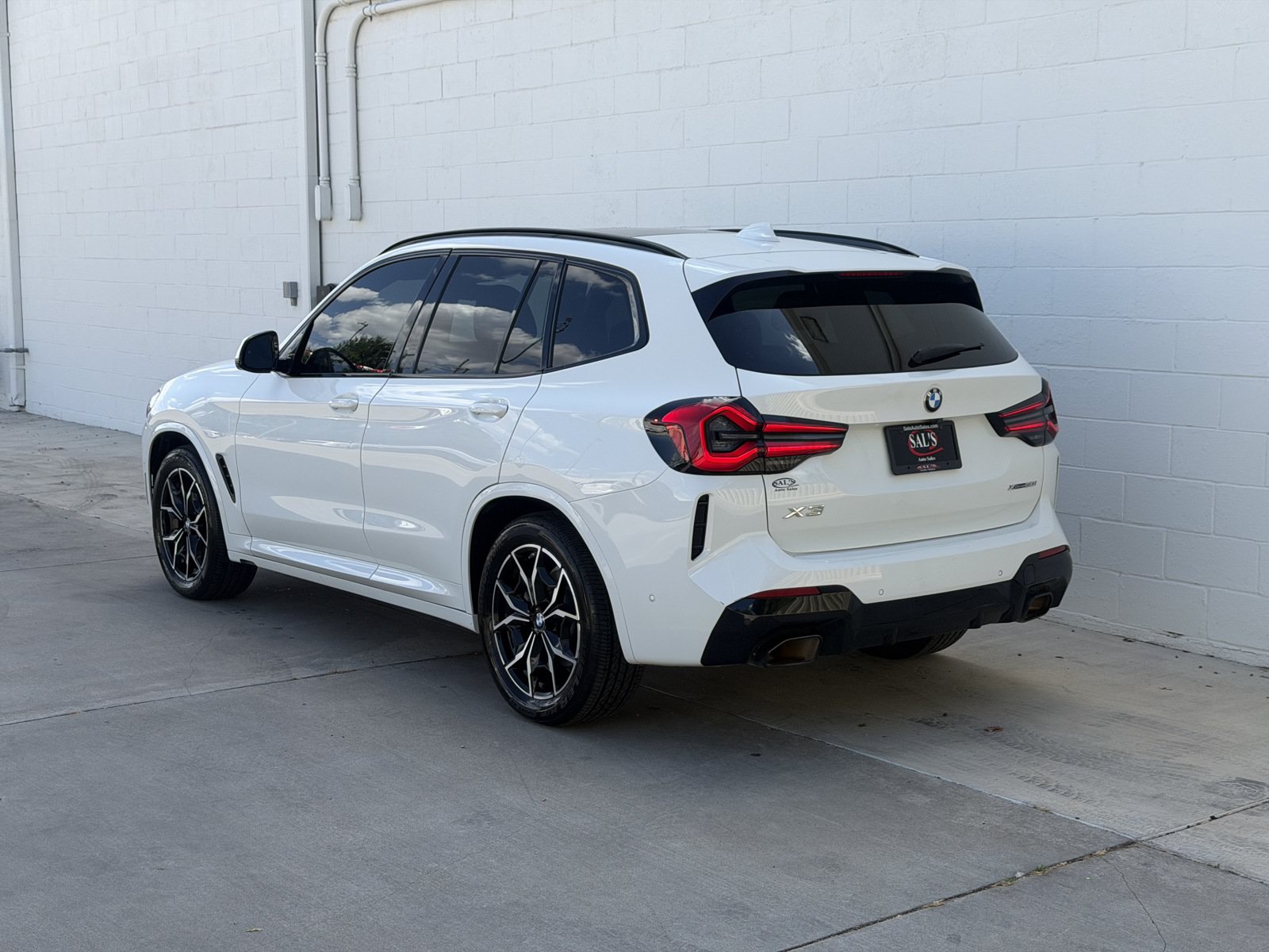Used 2023 BMW X3 xDrive30i AWD/4WD image 6