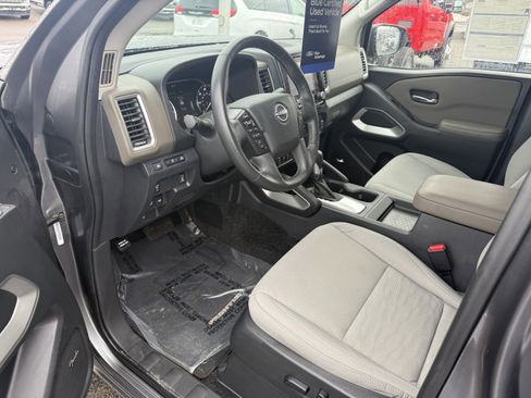 Used 2023 Nissan Frontier SV w/ SV Convenience Package image 8