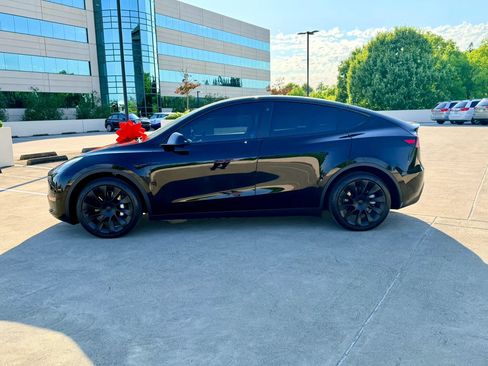 Used 2021 Tesla Model Y Long Range AWD/4WD image 12