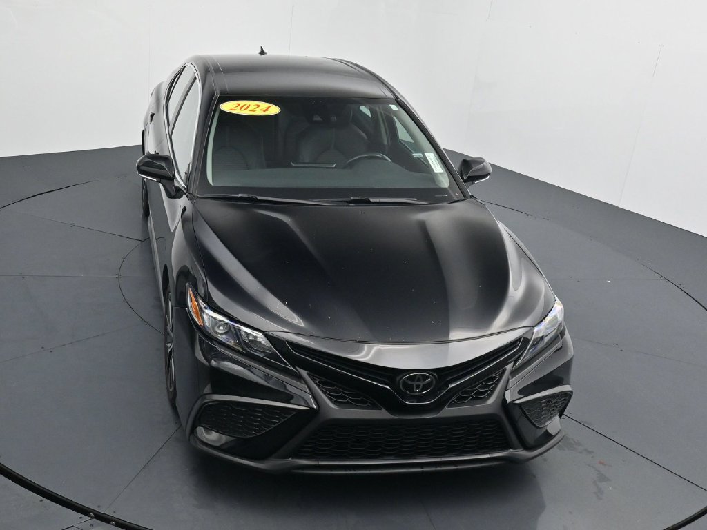 Used 2024 Toyota Camry SE FWD image 28