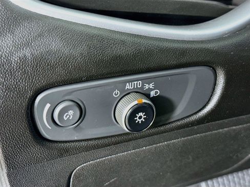 Used 2023 Chevrolet Malibu LT FWD image 15