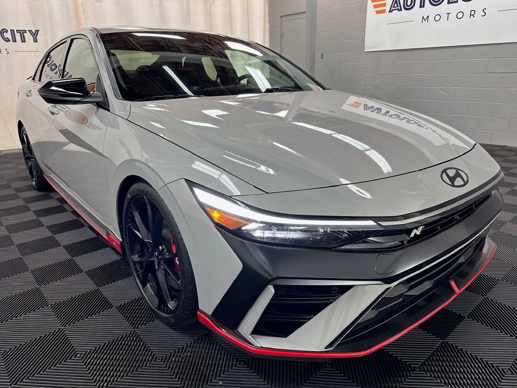 Used 2025 Hyundai Elantra N FWD image 2