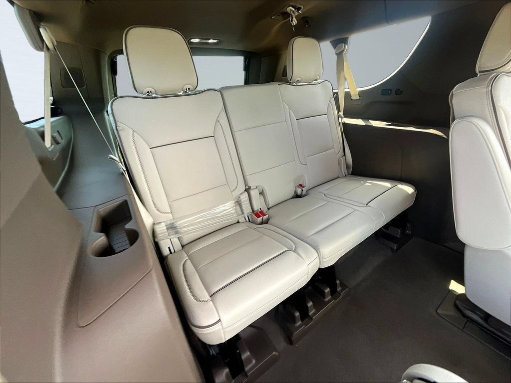 New 2026 GMC Yukon XL Denali w/ Advanced Technology Package AWD/4WD image 31