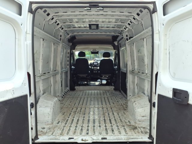 Used 2025 RAM ProMaster 2500 w/ Convenience Group FWD image 18