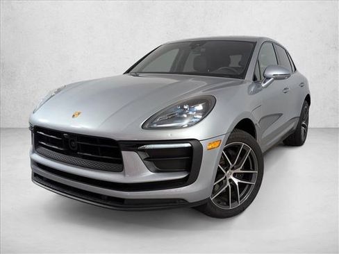 Certified 2025 Porsche Macan image 1