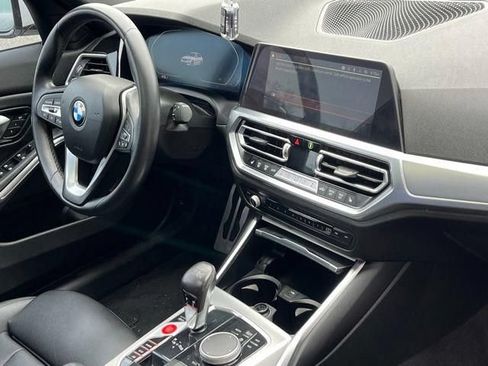 Used 2022 BMW 330i Sedan w/ Convenience Package RWD image 25
