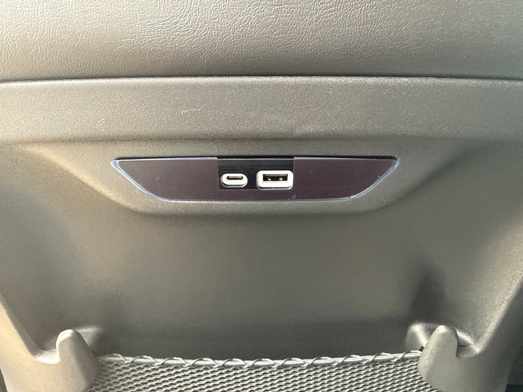 New 2027 Chrysler Pacifica Select AWD/4WD image 22