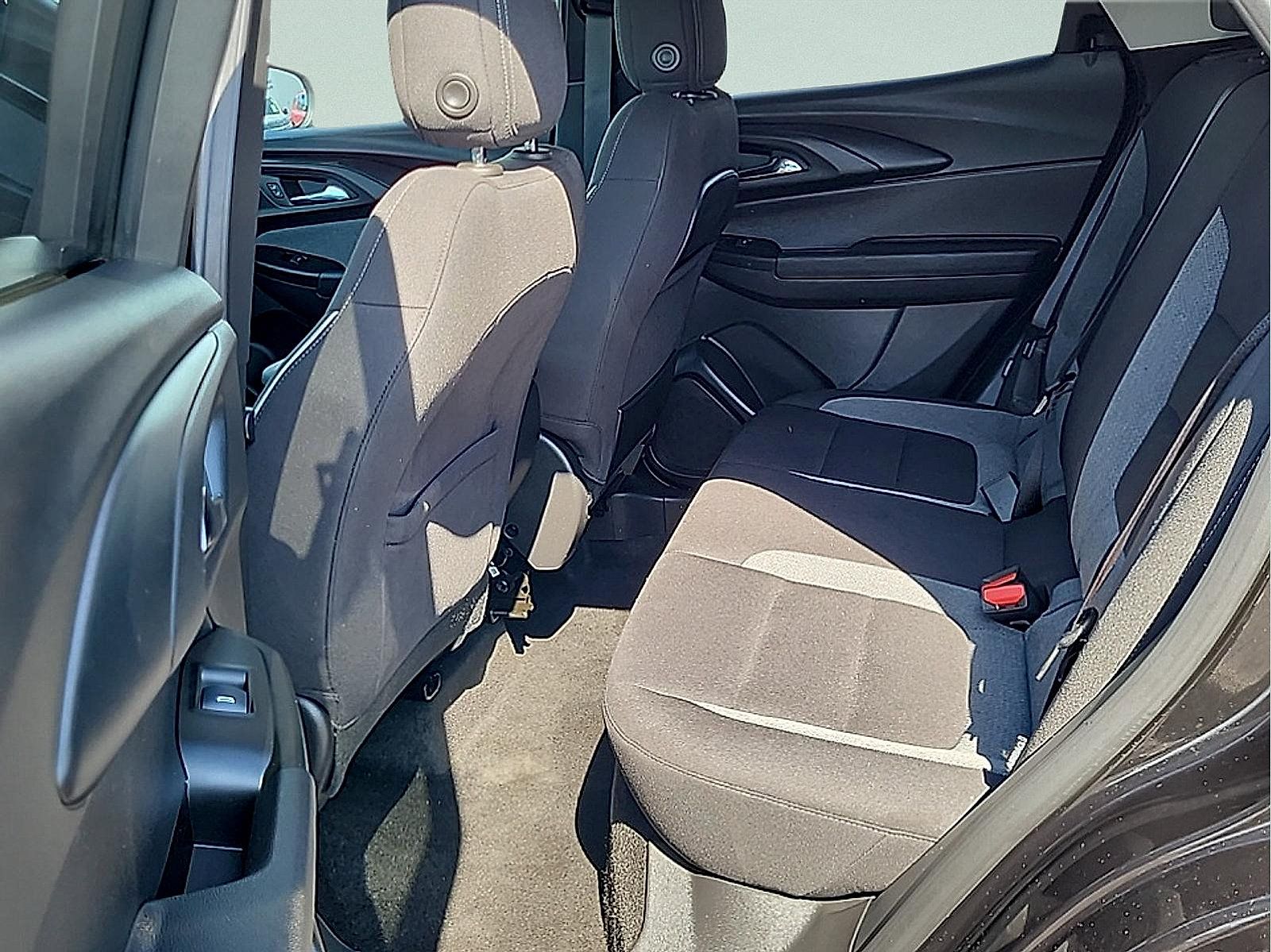 Used 2023 Chevrolet TrailBlazer LT FWD image 12