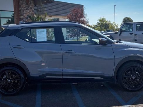 Used 2021 Nissan Kicks SR w/ SR Premium Package FWD image 24