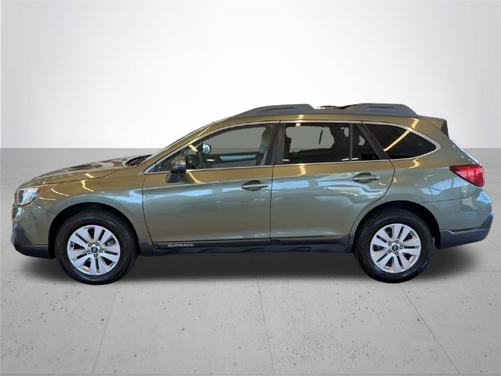 Used 2018 Subaru Outback 2.5i Premium AWD/4WD image 11