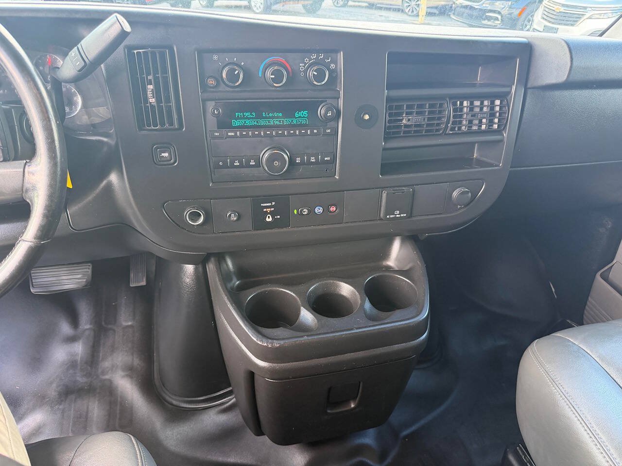 Used 2021 Chevrolet Express 2500 Extended w/ Driver Convenience Package RWD image 18