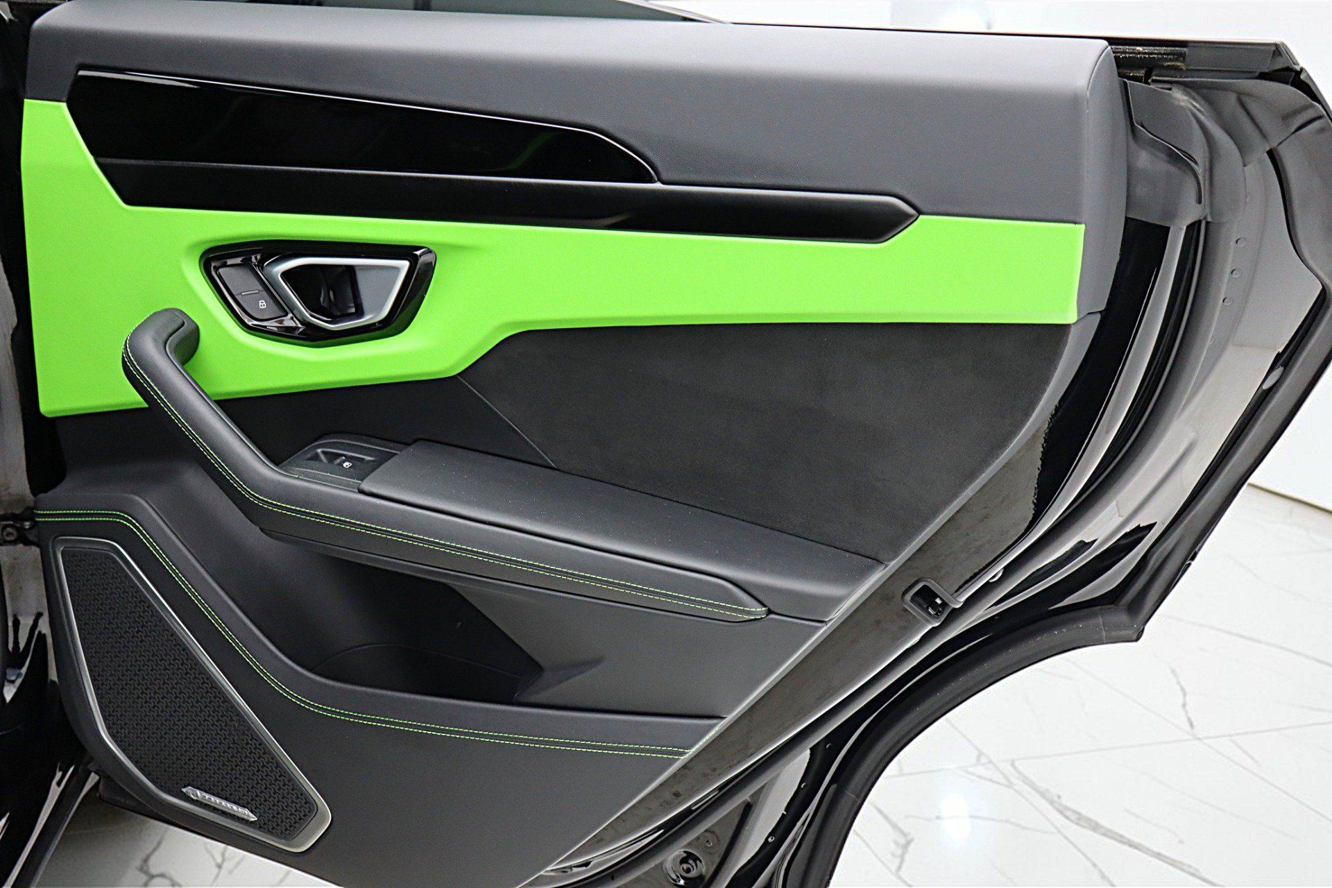 Used 2024 Lamborghini Urus S AWD/4WD image 55
