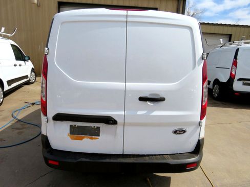 Used 2019 Ford Transit Connect XLT image 5