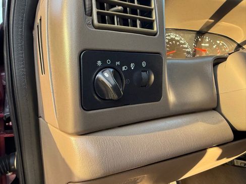 Used 2004 Ford F350 Lariat image 21