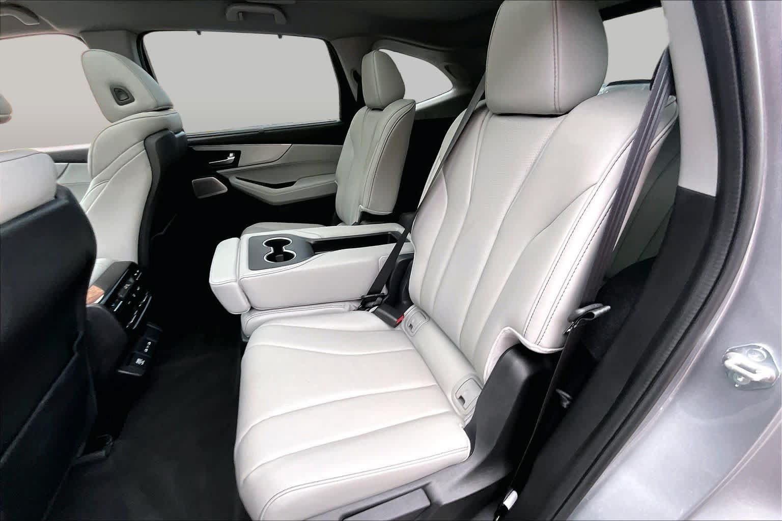 Used 2026 Acura MDX w/ Technology Package FWD image 20