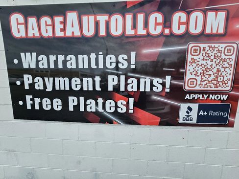 Used 2018 Chevrolet Malibu LT image 25