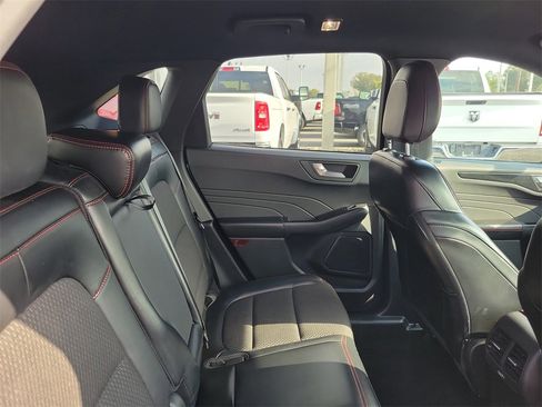 Used 2023 Ford Escape ST-Line image 32