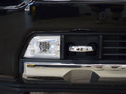 Used 2022 Chevrolet Silverado 2500 High Country w/ Z71 Off-Road Package AWD/4WD image 14