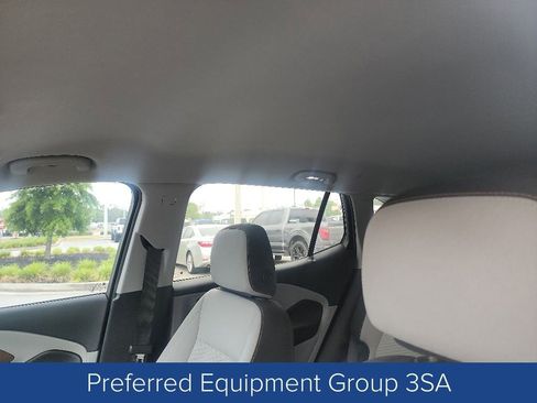 Used 2020 GMC Terrain SLE FWD image 8