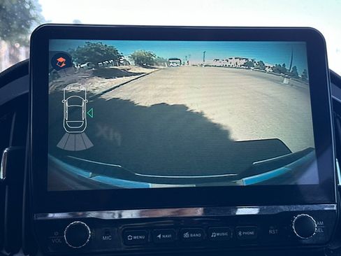Used 2016 GMC Canyon SLE w/ SLE Convenience Package RWD image 17