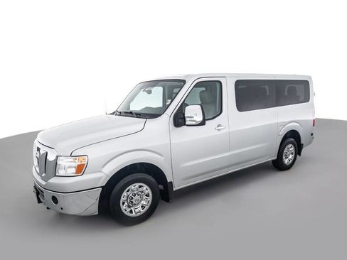 Used 2016 Nissan NV 3500 SL image 9