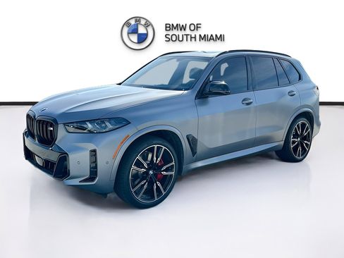 New 2026 BMW X5 M60i w/ Executive Package image 3