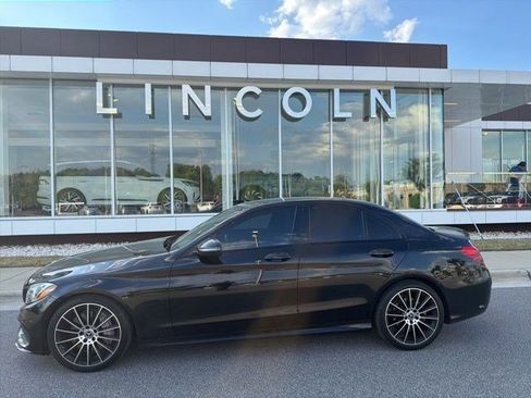 Used 2018 Mercedes-Benz C 300 Sedan image 2