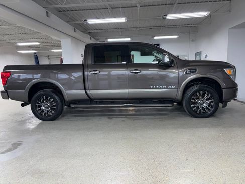 Used 2016 Nissan Titan Platinum Reserve image 6