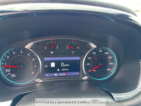 Used 2023 Chevrolet Traverse RS image 41