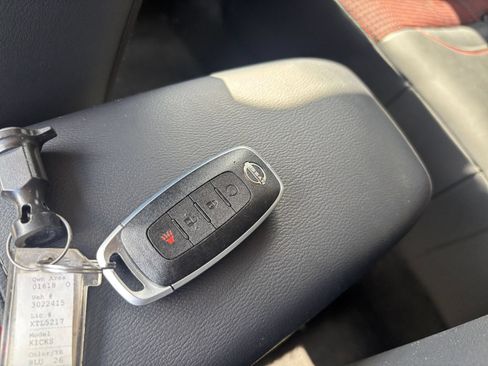 Used 2026 Nissan Kicks SR AWD/4WD image 22