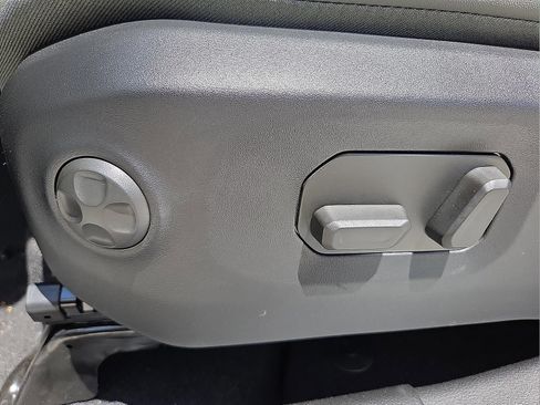 New 2025 Jeep Gladiator Mojave image 15