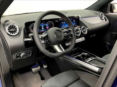 Used 2025 Mercedes-Benz GLA 250 image 8