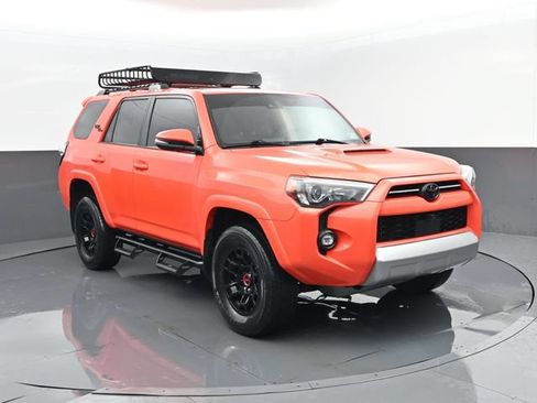 Used 2024 Toyota 4Runner TRD Off-Road Premium w/ 4Runner Black Package (TMS) AWD/4WD image 3