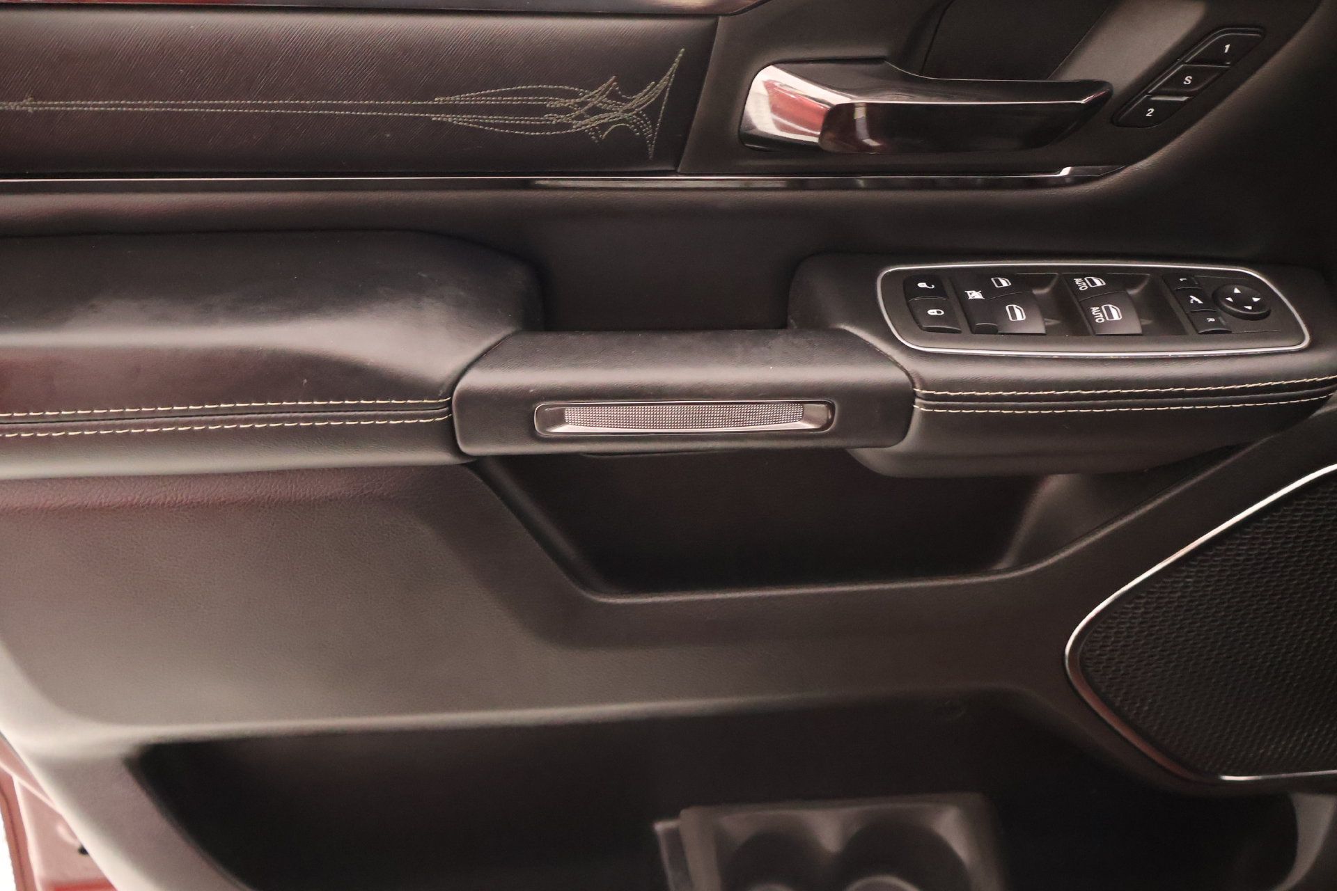 Used 2022 RAM 1500 Limited RWD image 16