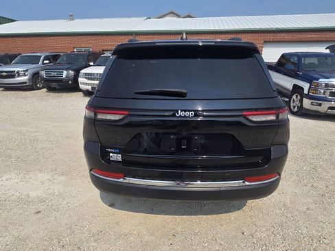 Used 2024 Jeep Grand Cherokee Limited 4xe AWD/4WD image 16
