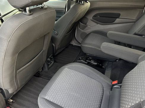 Used 2021 Ford Transit Connect XLT image 13