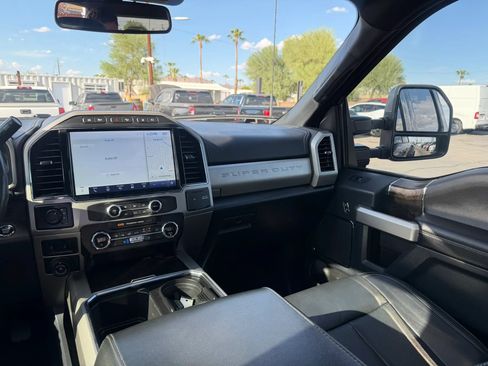 Used 2022 Ford F350 Lariat w/ Lariat Ultimate Package AWD/4WD image 26